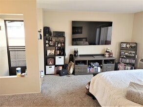 7979 Mission Center Ct, Unit 01 in San Diego, CA - Foto de edificio - Building Photo