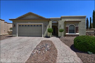 7379 Black Mesa Dr in El Paso, TX - Building Photo