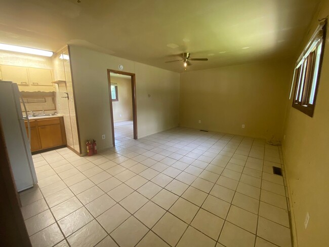 property at 603 W Ralston Dr