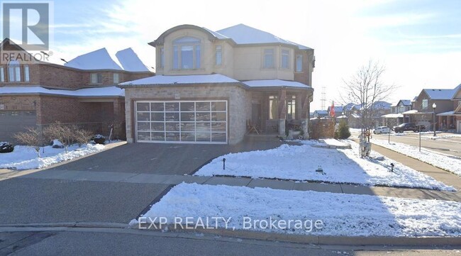 465 Thomas Slee Dr