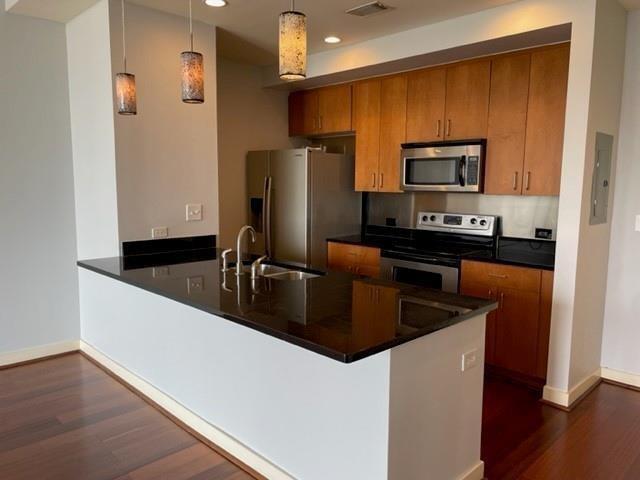 property at 565 Peachtree St NE