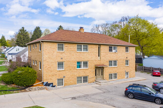 Highland Apartments in East Lansing, MI - Building Photo - Building Photo