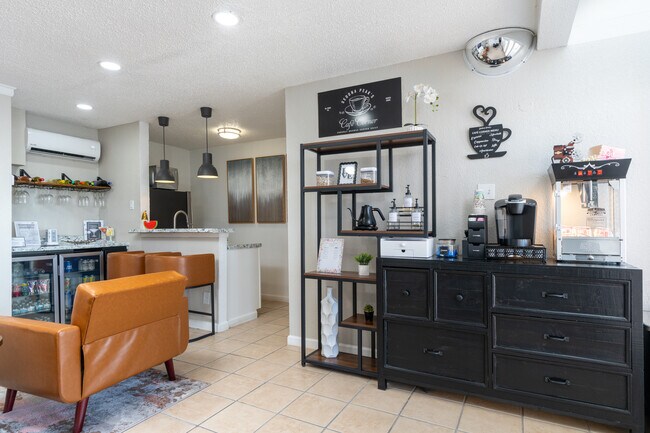 Sedona Peak in El Paso, TX - Foto de edificio - Interior Photo