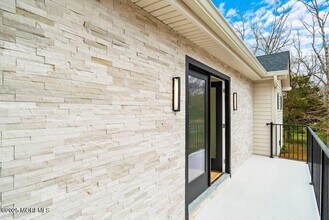 527 Woodview Rd in Toms River, NJ - Building Photo - Building Photo