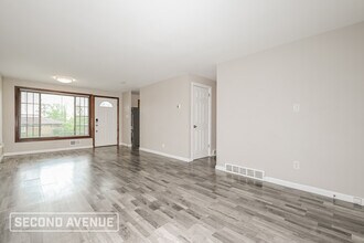 219 Garden City Dr in Monroeville, PA - Building Photo - Building Photo