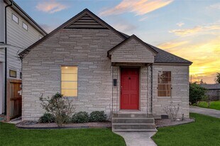 806 Sue St in Houston, TX - Building Photo