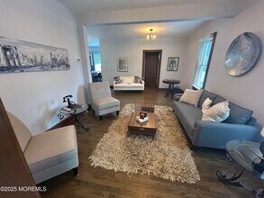 30 Morris Ave in Manasquan, NJ - Building Photo - Building Photo