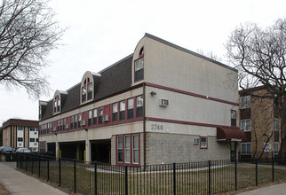 2746 Pleasant Ave S in Minneapolis, MN - Building Photo - Building Photo