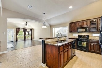 1614 Hidden Springs Path in Round Rock, TX - Building Photo - Building Photo