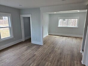 1807 Riverview Dr in Endicott, NY - Building Photo - Building Photo