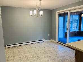 452 Richmond Rd in Coventry, CT - Building Photo - Building Photo