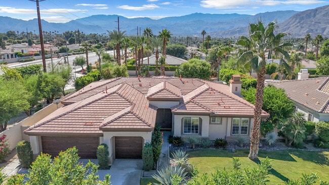 property at 35 Calle La Reina