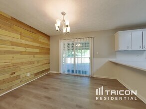 7179 Carolyn Cir in Lithia Springs, GA - Building Photo - Building Photo