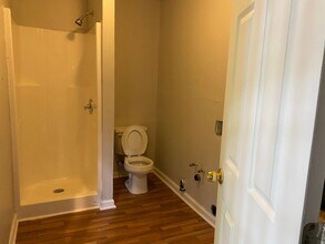 777 Jeb Stuart Dr in Jonesboro, GA - Building Photo - Building Photo