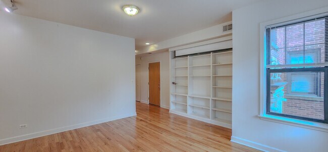 832 Seward St in Evanston, IL - Building Photo - Building Photo