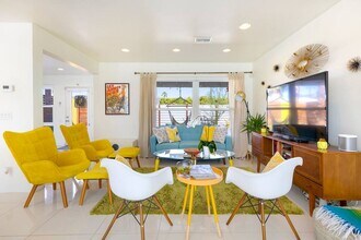 3963 Cll San Antonio in Palm Springs, CA - Building Photo - Building Photo