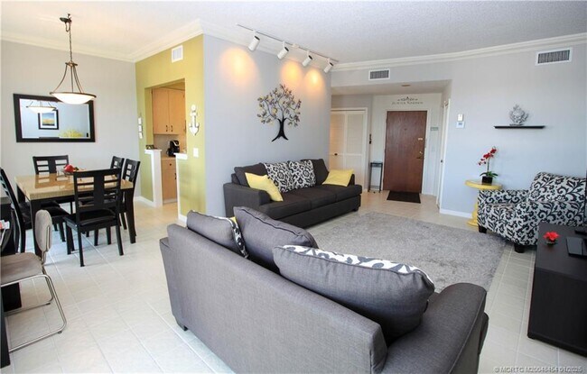property at 150 SE Four Winds Dr