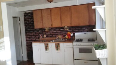 3719 Saint Victor St in Baltimore, MD - Foto de edificio - Building Photo