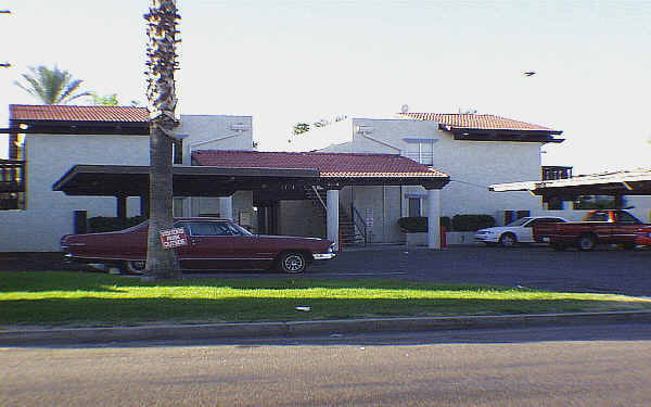 Casa Bonita in Phoenix, AZ - Building Photo