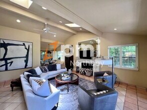 6950 Yount St in Yountville, CA - Building Photo - Building Photo