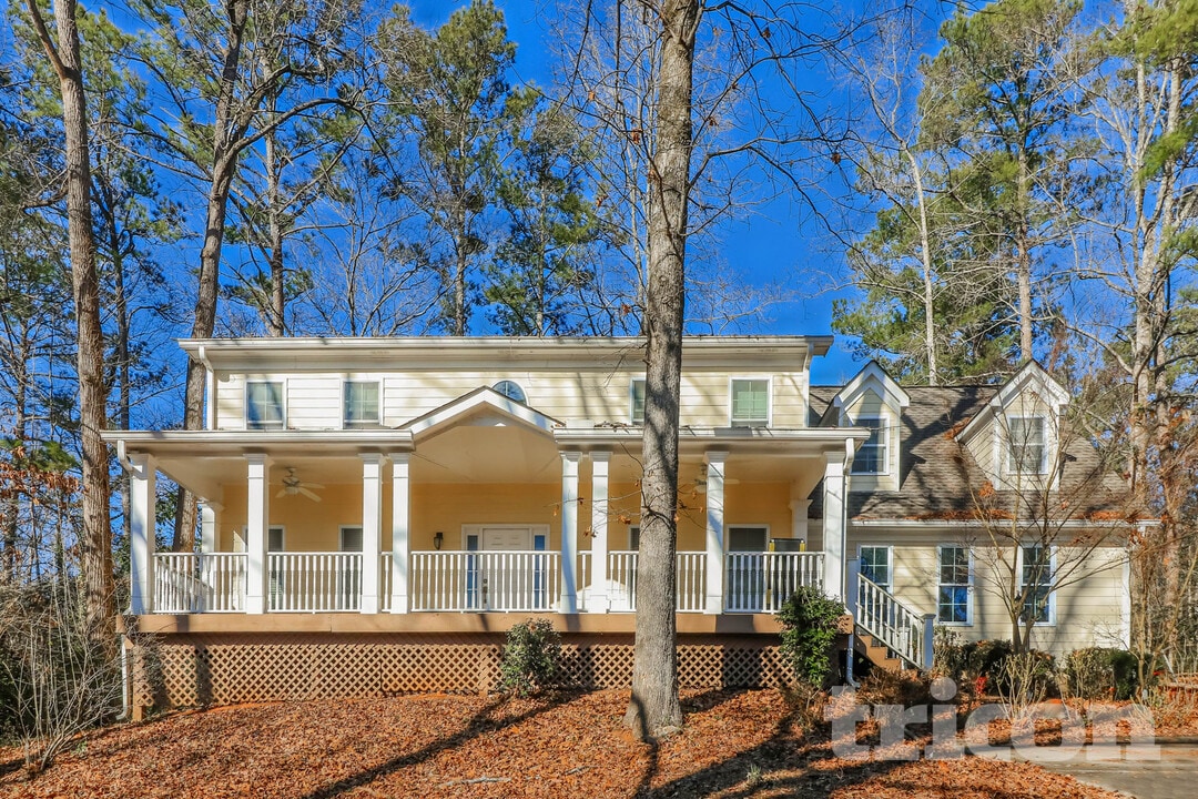 4919 Post Oak Tritt Rd in Roswell, GA - Building Photo