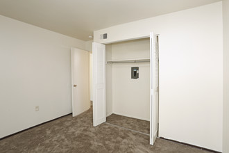 Versailles Castle Apartments in North Versailles, PA - Building Photo - Interior Photo