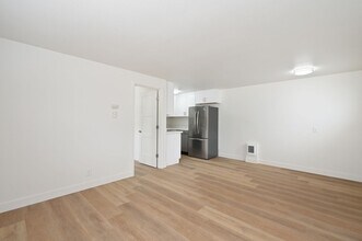 901 N 71st St in Seattle, WA - Building Photo - Building Photo