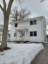 110 Crim St in Bowling Green, OH - Building Photo