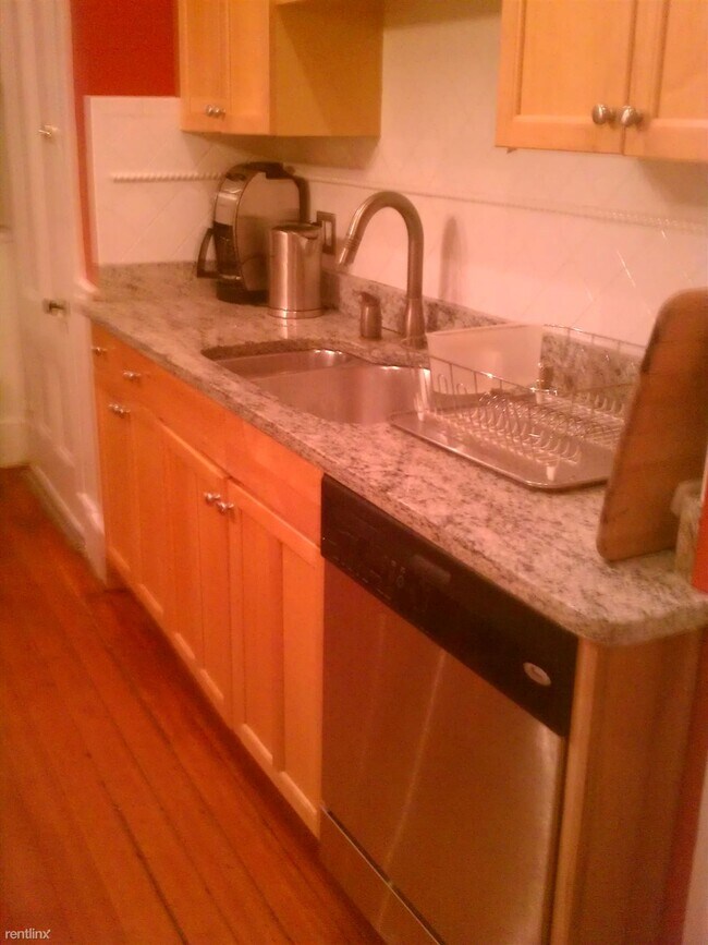 20 Ellery St-Unit -# 9 in Cambridge, MA - Foto de edificio - Building Photo