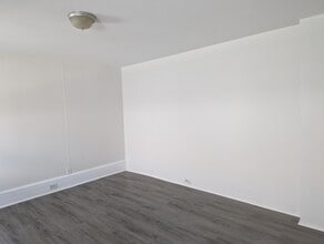 171 E Ridge st, Unit Apt B in Nanticoke, PA - Building Photo - Building Photo