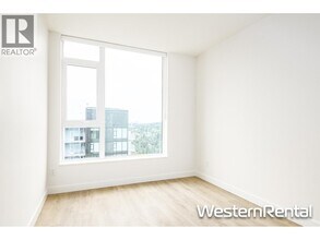 318 Alderson Ave in Coquitlam, BC - Building Photo - Building Photo