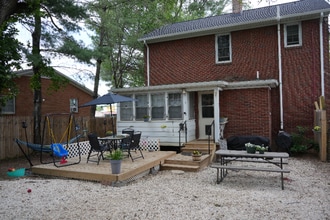 1044 N Main St in Harrisonburg, VA - Building Photo - Building Photo