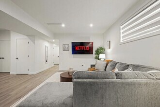 659 Fraser Vista Northwest in Edmonton, AB - Building Photo - Building Photo