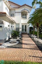 17654 SW 47th St in Miramar, FL - Building Photo - Building Photo