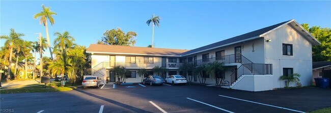 2610 Providence St in Ft. Myers, FL - Building Photo - Building Photo