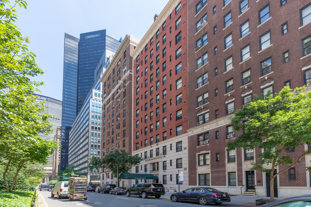 71 Park Ave in New York, NY - Foto de edificio