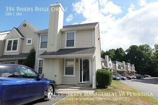 394 Rivers Ridge Cir in Newport News, VA - Building Photo