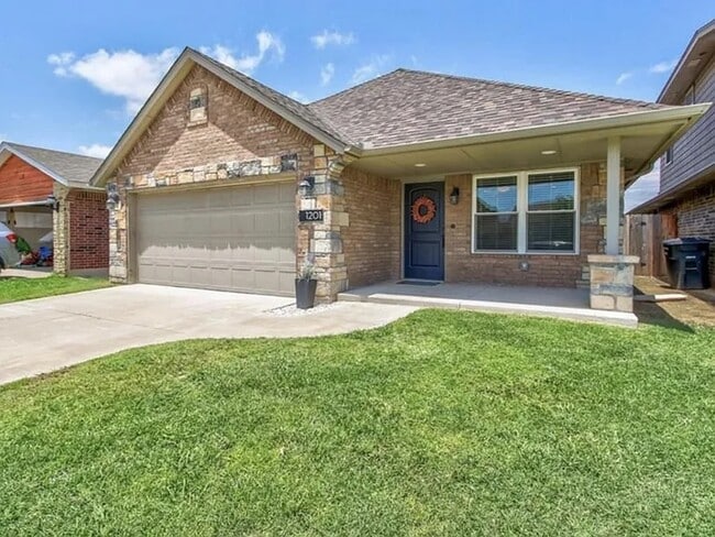 property at 1201 SW 20th St