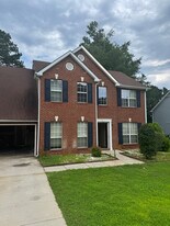 Room in House on Tara Bend in Hampton, GA - Building Photo