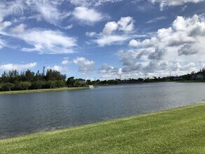 4234 Emerald Vista in Lake Worth Beach, FL - Building Photo - Building Photo