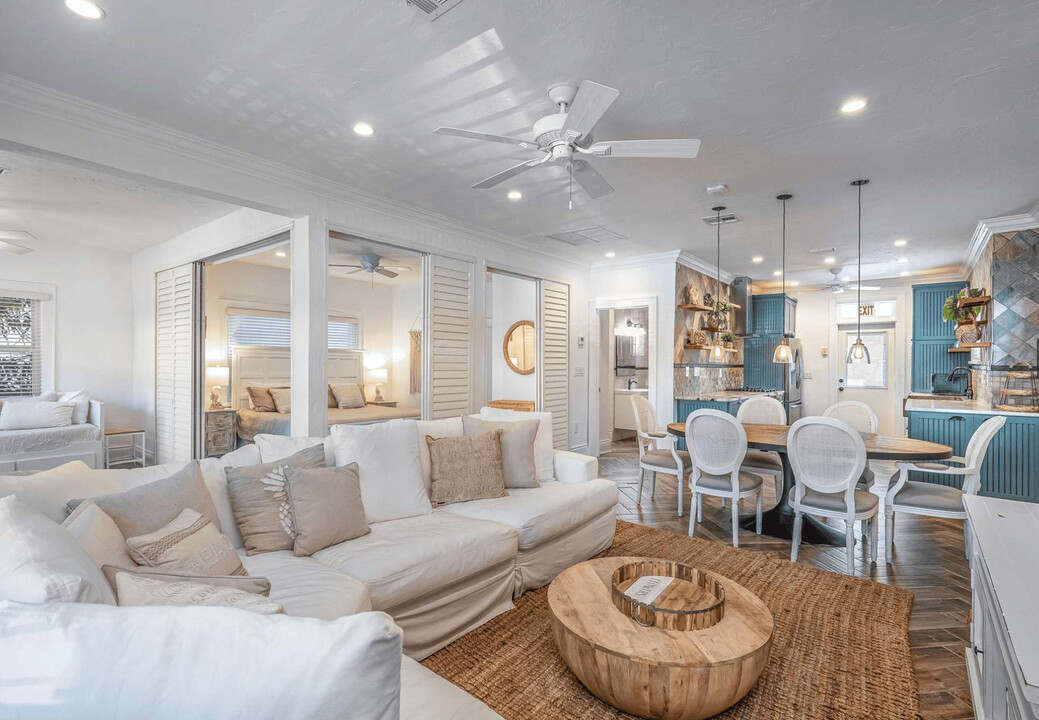 316 Oregon St in Hollywood, FL - Building Photo