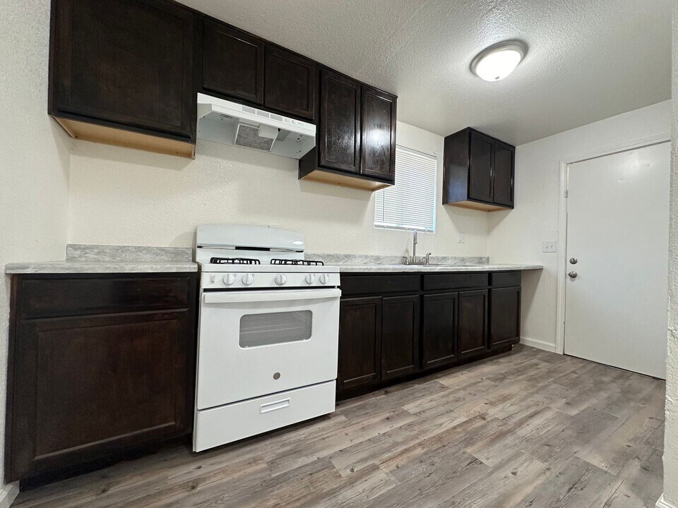 616 5th St in Taft, CA - Building Photo