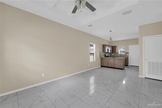 16 Carlisle Ave in Edinburg, TX - Building Photo - Building Photo