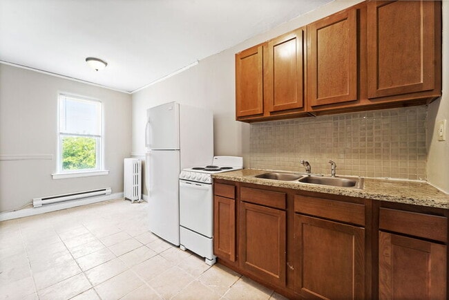 7100 Freda St in Dearborn, MI - Building Photo - Building Photo