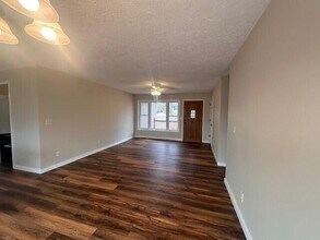 622 Eiserman Ave in Branson, MO - Foto de edificio - Building Photo