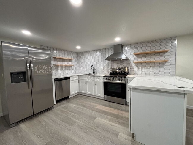 846 42nd St in Oakland, CA - Foto de edificio - Building Photo