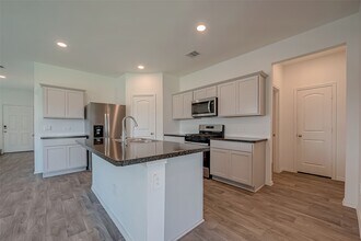 5343 Pinecliff Grove Ct in Spring, TX - Building Photo - Building Photo