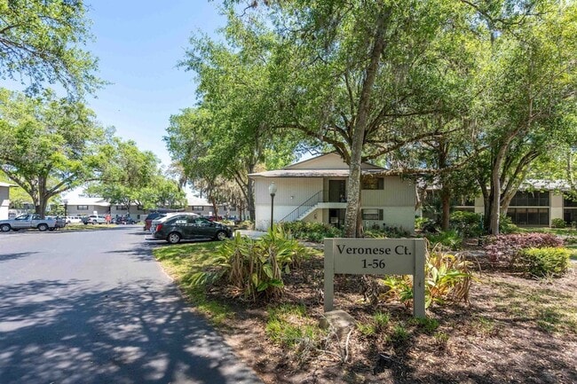 property at 54 Veronese Ct