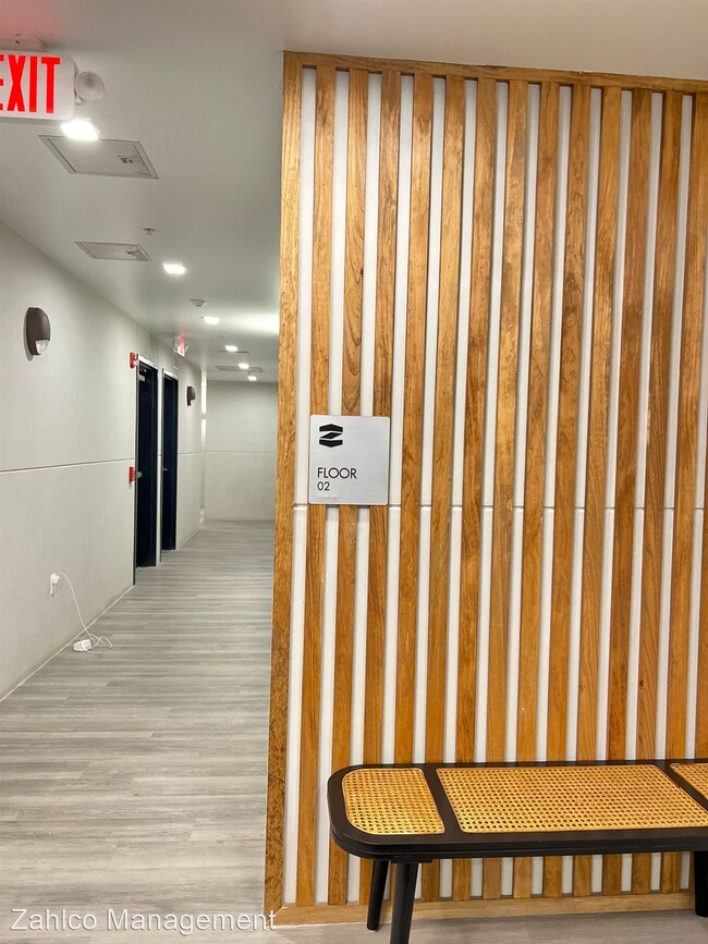 725 W Pratt St. photo'