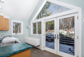 445 Glen Rd in Weston, MA - Building Photo - Building Photo